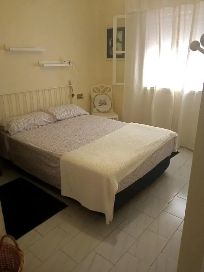 Bonito Apartamento En Playa De La Carihuela Τορρεμολίνος